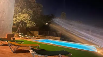 Piscina en o cerca de Agradable Chalet con piscina en Villaharta