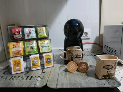 Utensilios para hacer té y café en Tu rincón sevillano