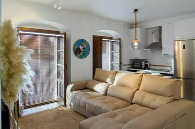Una cocina o zona de cocina en Central Historic Penthouse