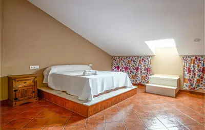 Cama o camas de una habitación en Gorgeous Home In Algamitas With Wifi