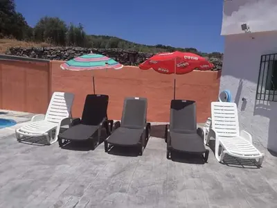 Piscina en o cerca de Cortijo La Viñolilla en zona rural (Montefrío)
