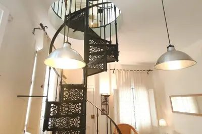 Plano de HomeySeville-Duplex con Terraza Santa Cruz 5 pax, Parking Optional