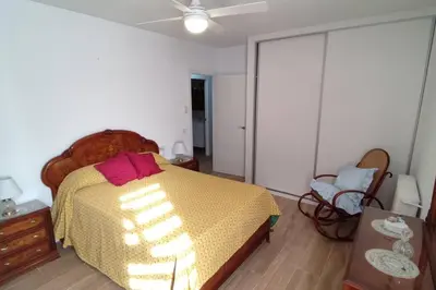 Cama o camas de una habitación en MUY CÉNTRICO, A 8 MIN DEL AVE ANDANDO, REFORMADO.