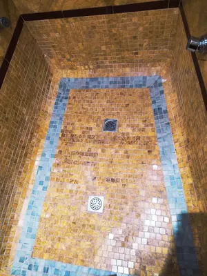 Un baño de San Basilio´s Red House
