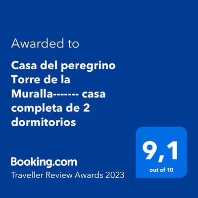 Certificado, premio, señal o documento que está expuesto en Casa del peregrino Torre de la Muralla------- casa completa de 2 dormitorios