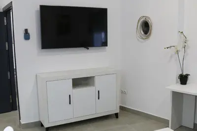 Una televisión o centro de entretenimiento en Casa del Telegrafo