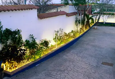 Jardín al aire libre en Azul añil EL PATIO Casa rural en Alameda