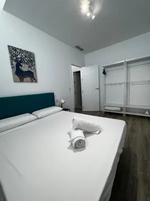 Cama o camas de una habitación en Los Almendros - Free Parking