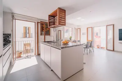 Una cocina o zona de cocina en Eva Recommends San Lorenzo