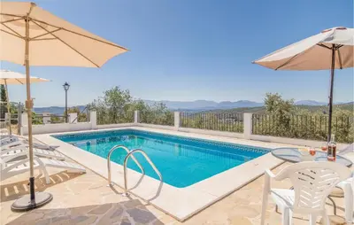 Piscina en o cerca de Lovely Home In Iznájar