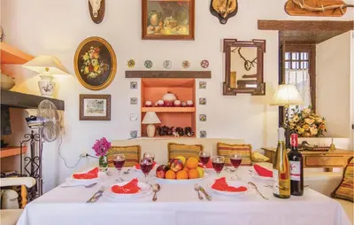 Bebidas en Nice Home In Hornachuelos Córdoba
