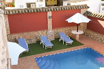 Piscina en o cerca de Casa Rural LA ENCINA