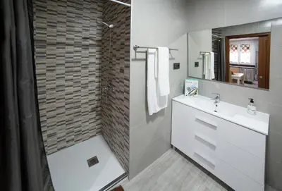 Un baño de Apartamentos Maquinista