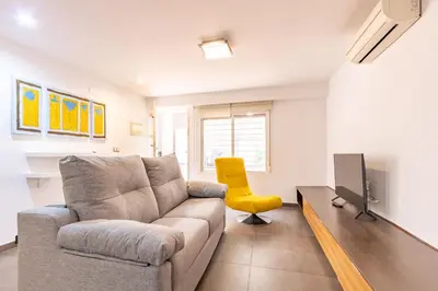 Zona de estar de Alhondiga Oasis Suite by Valcambre