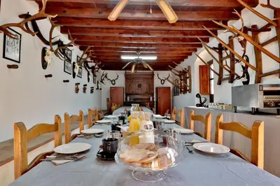 Comida en o cerca de esta casa o chalet