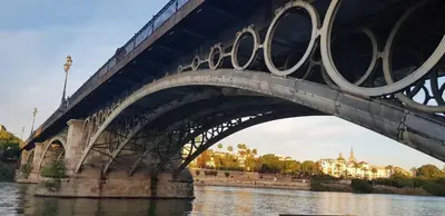 Vista de un río cerca de este apartamento