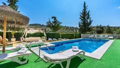Piscina en o cerca de Iratxe Montefrío by Ruralidays