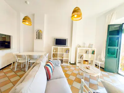 Una televisión o centro de entretenimiento en Apartamento ALAMEDA CALATRAVA