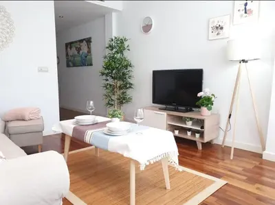Una televisión o centro de entretenimiento en La Siesta en Tejares