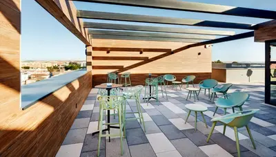 Un restaurante o sitio para comer en Sercotel Córdoba Delicias