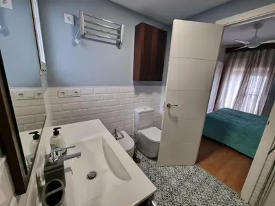 Un baño de Vivienda Turística en Alcázar Viejo San Basilio