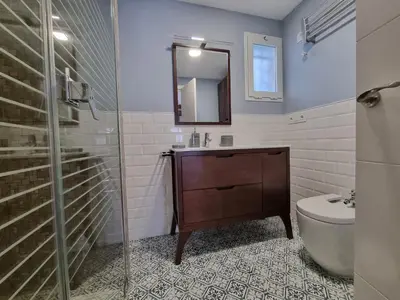 Un baño de Vivienda Turística en Alcázar Viejo San Basilio