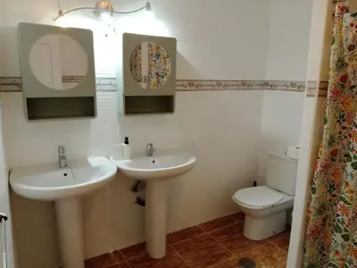 Un baño de Casa de Pueblo