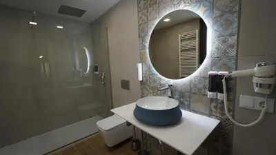Un baño de Cardenal Cervantes III