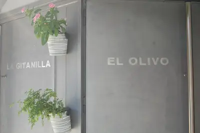 Plano de Apartamentos Los Jardines& Parking