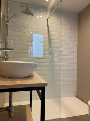 Un baño de CASA NAIA Santa Rufina 7