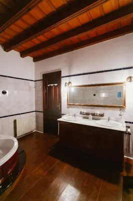 Un baño de One&lux Casa Maravillas Rooms