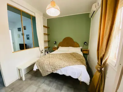 Cama o camas de una habitación en Apartamento San Eloy con Patio Privado