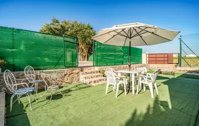 Jardín al aire libre en Cozy Home In Puente Genil