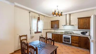Una cocina o zona de cocina en Finca Cerro Alcolea Periana by Ruralidays