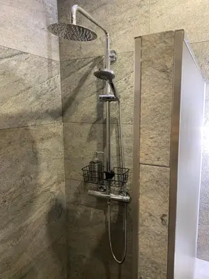 Un baño de Apartamentos La Cámara I Córdoba Corredera