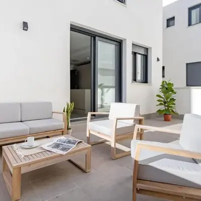 Wonderful apartment with terrace 1Bd1Bth- Center