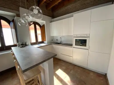 Una cocina o zona de cocina en Hostfy Centro, Puerta Osario