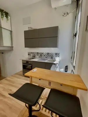 Una cocina o zona de cocina en Loft Alameda en Sevilla