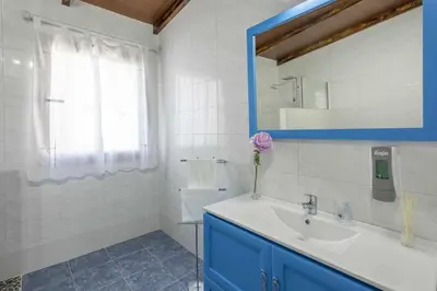 Un baño de Casa Rural Maimones.