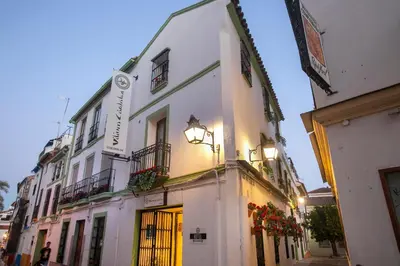Edificio en el que se encuentra el hotel