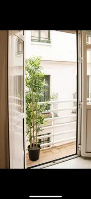 Un balcón o terraza de VERY NICE APARTAMENT. CITY CENTER. PRIVATE PARKING