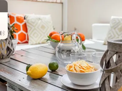 Comida en o cerca de este apartamento
