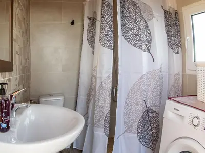 Un baño de Holiday Home La Pedriza by Interhome
