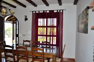 Plano de CASA PEPE Y MARI CON PISCINA