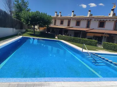 Piscina en o cerca de Casa Rural Alamillo