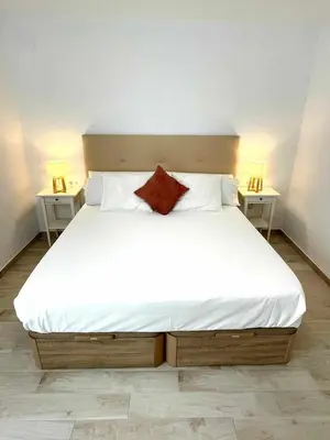 Cama o camas de una habitación en Piso Azonaicas Centro Tendillas