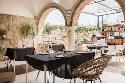 Un restaurante o sitio para comer en Jardines de Colón