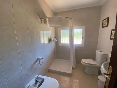 Un baño de Casa Valdevientos Alojamiento Rural