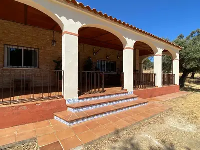 Edificio en el que se encuentra la casa o chalet