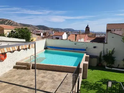 Piscina en o cerca de Casa Oasis Puertollano, una casa en un entorno rural en Puertollano, agradable, con Piscina en zona tranquila